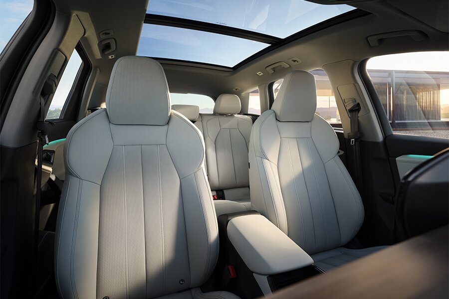7095_Audi_HAM_VK_Q6_interior.jpg